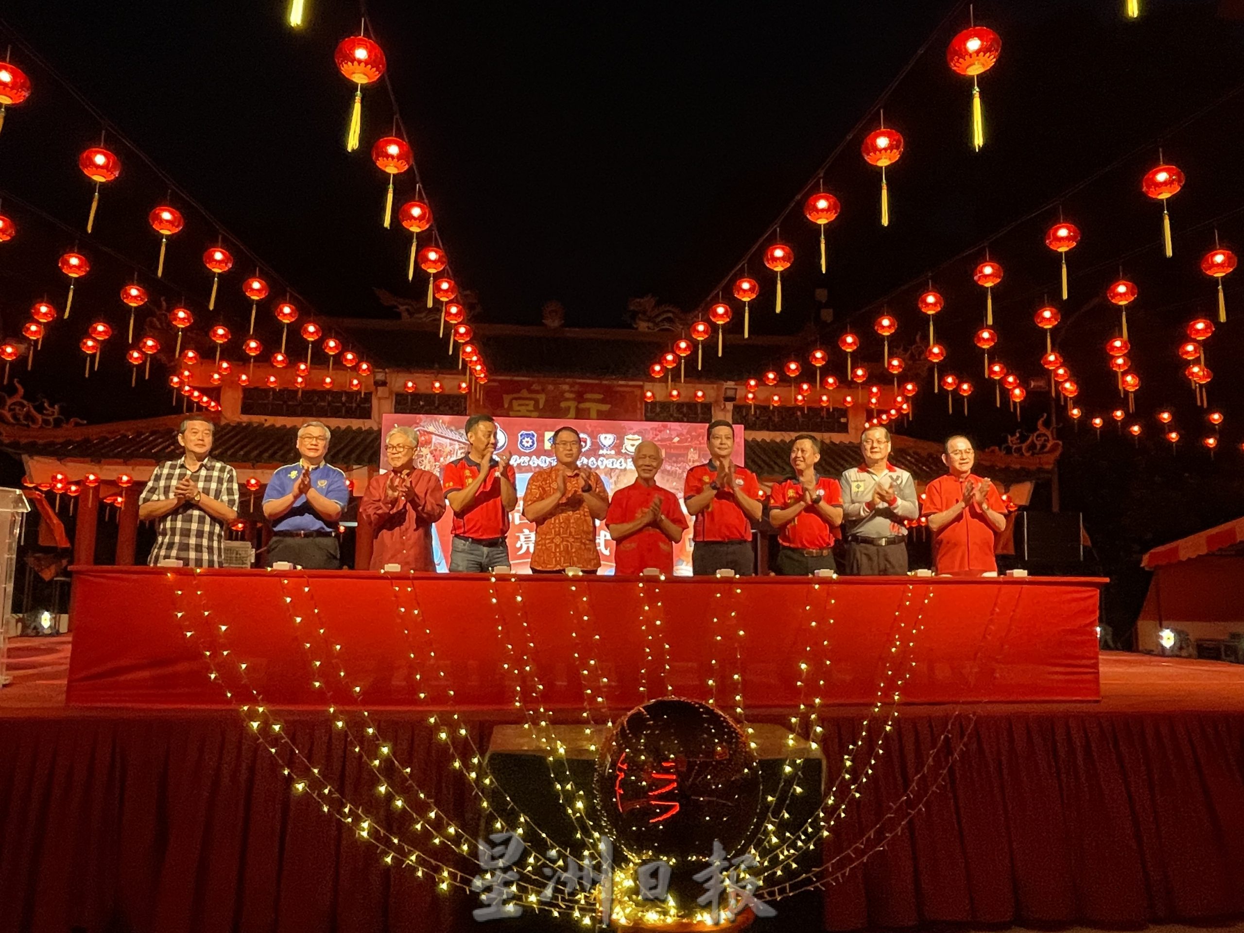 柔:新闻: 疫后复常启动亮灯 柔佛古庙5天游神掀序幕