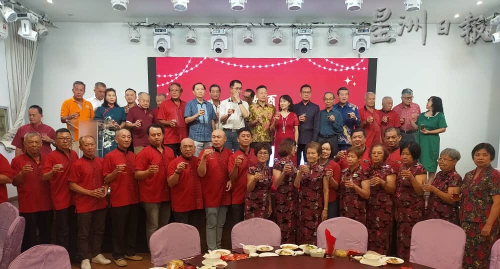 柔:新闻:莫壮强:团结同乡 海南联合会重要推手