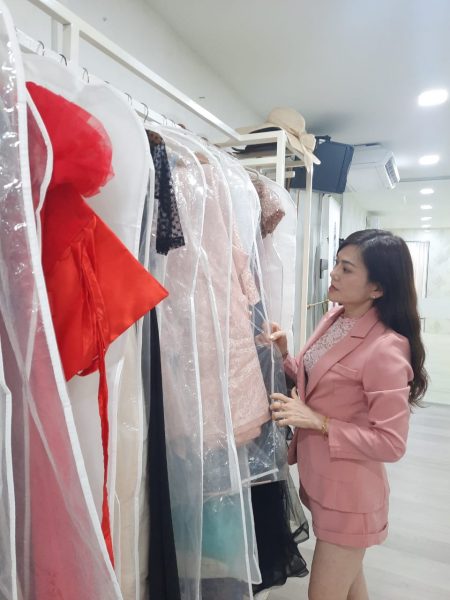 中年女性,展现自我风采