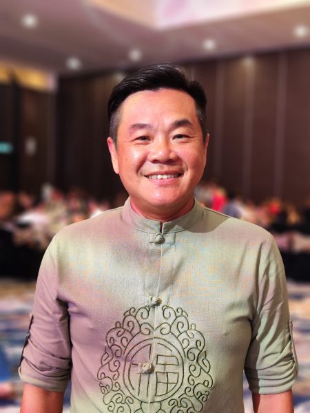 柔:社团版次头:游神平安宴每年教育捐款,柔佛古庙洪仙大帝第拾壹队大锣鼓队,已超过百万