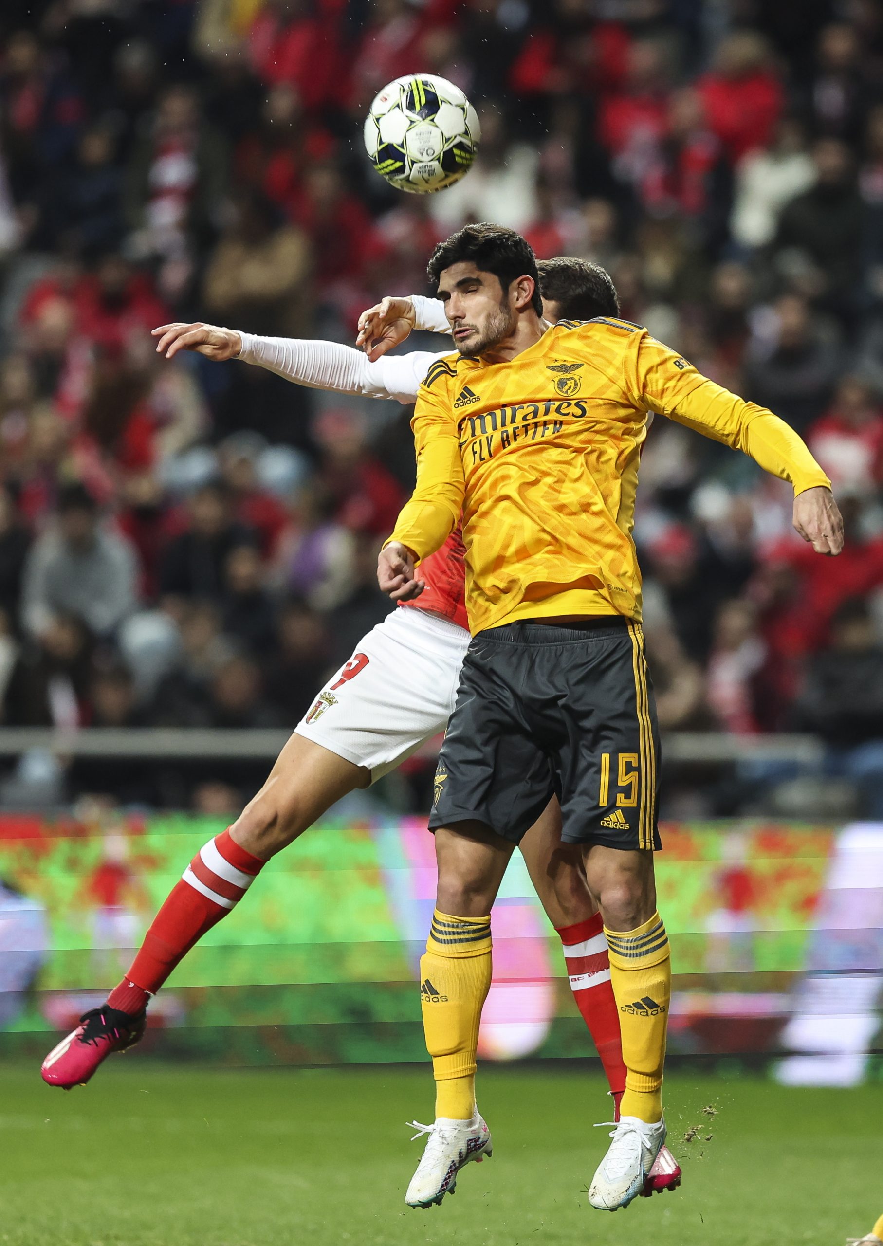 欧冠杯| 努涅斯(恩佐)相继出走不影响 宾菲加斗布鲁日要反客为主