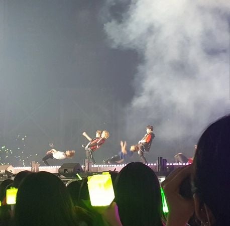 泰容@NCT曝腰痛像瘫痪 唱跳痛到手抖粉丝怒骂SM