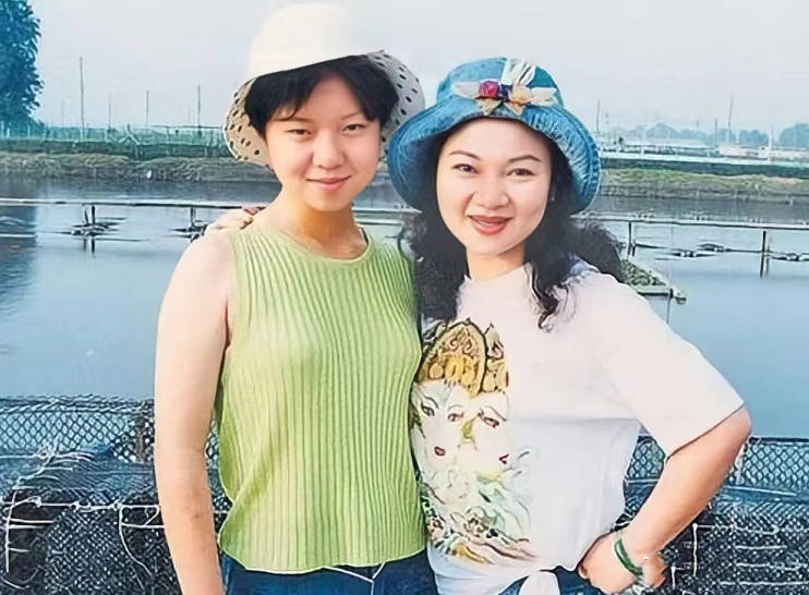 港名媛蔡天凤碎尸案|电影演的都是真的! 《毒舌大状》疑取材名模白骨案