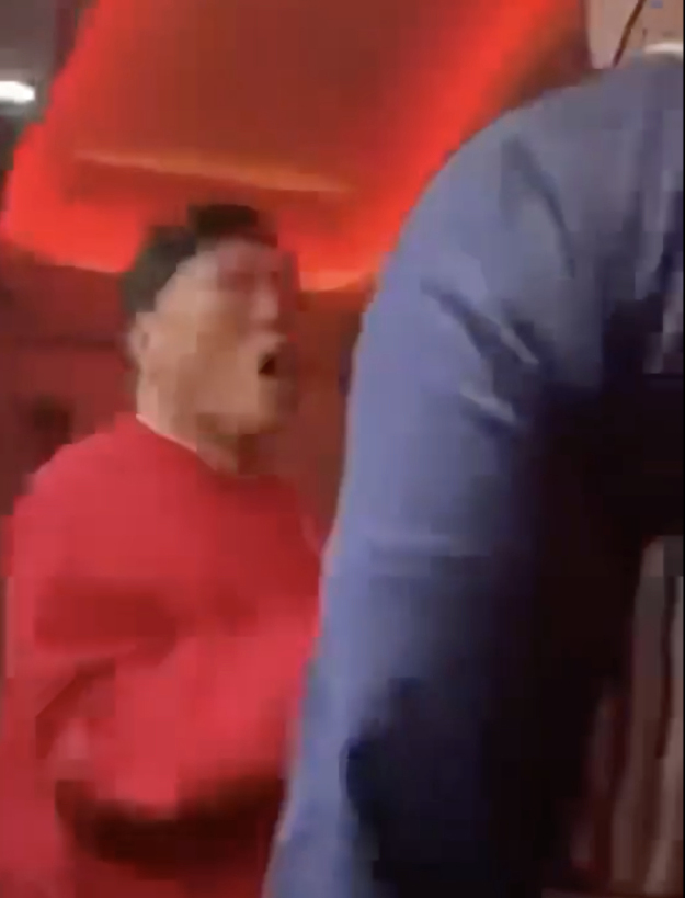 痛哭回应逼空姐帮穿袜  夏玉顺曝患躁郁症将退圈