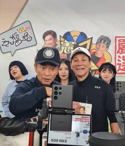 直播中突暴呛叶惠美 “给过周杰伦机会吗”