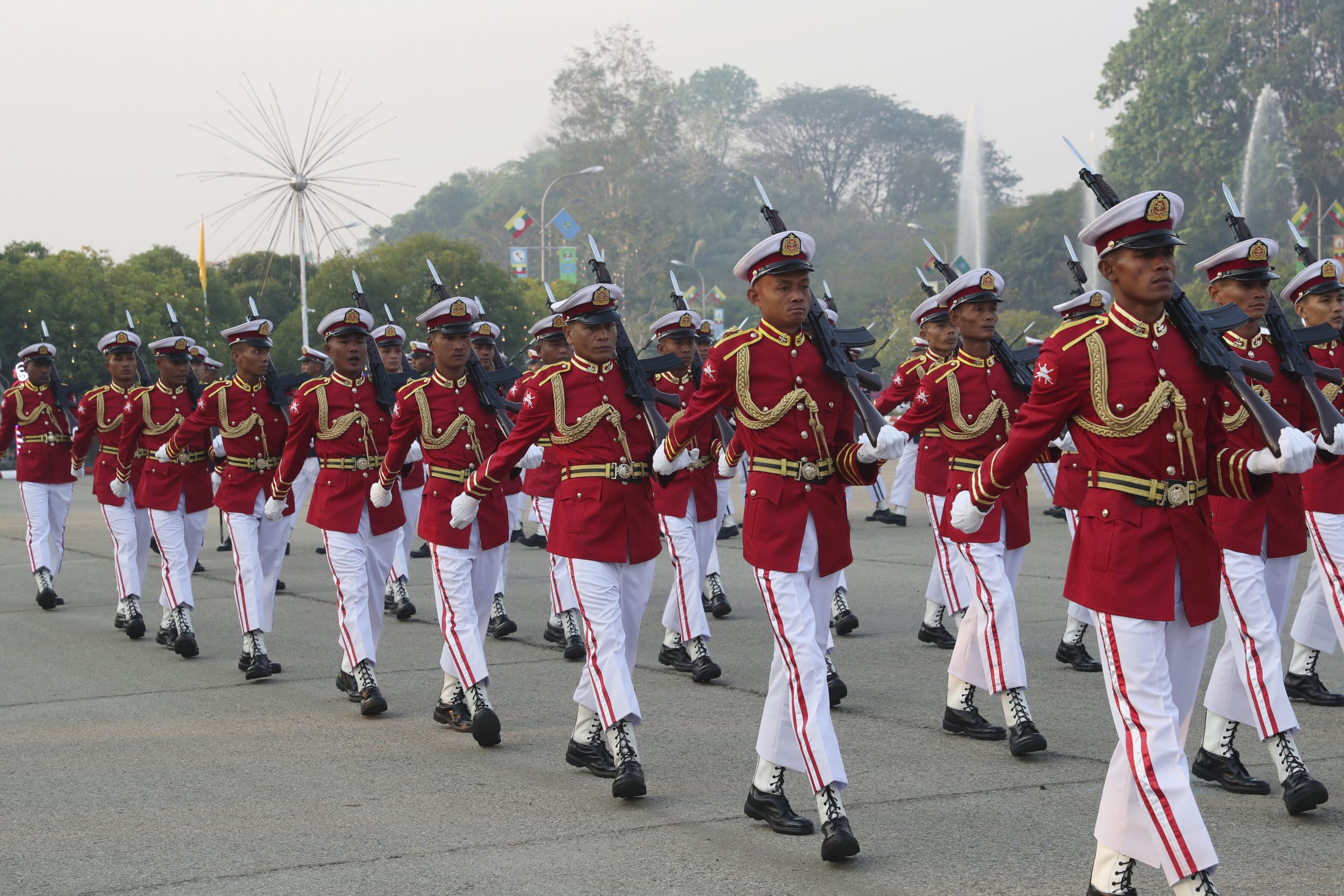 看世界)缅甸军政府或允许“忠于国家”平民拥枪