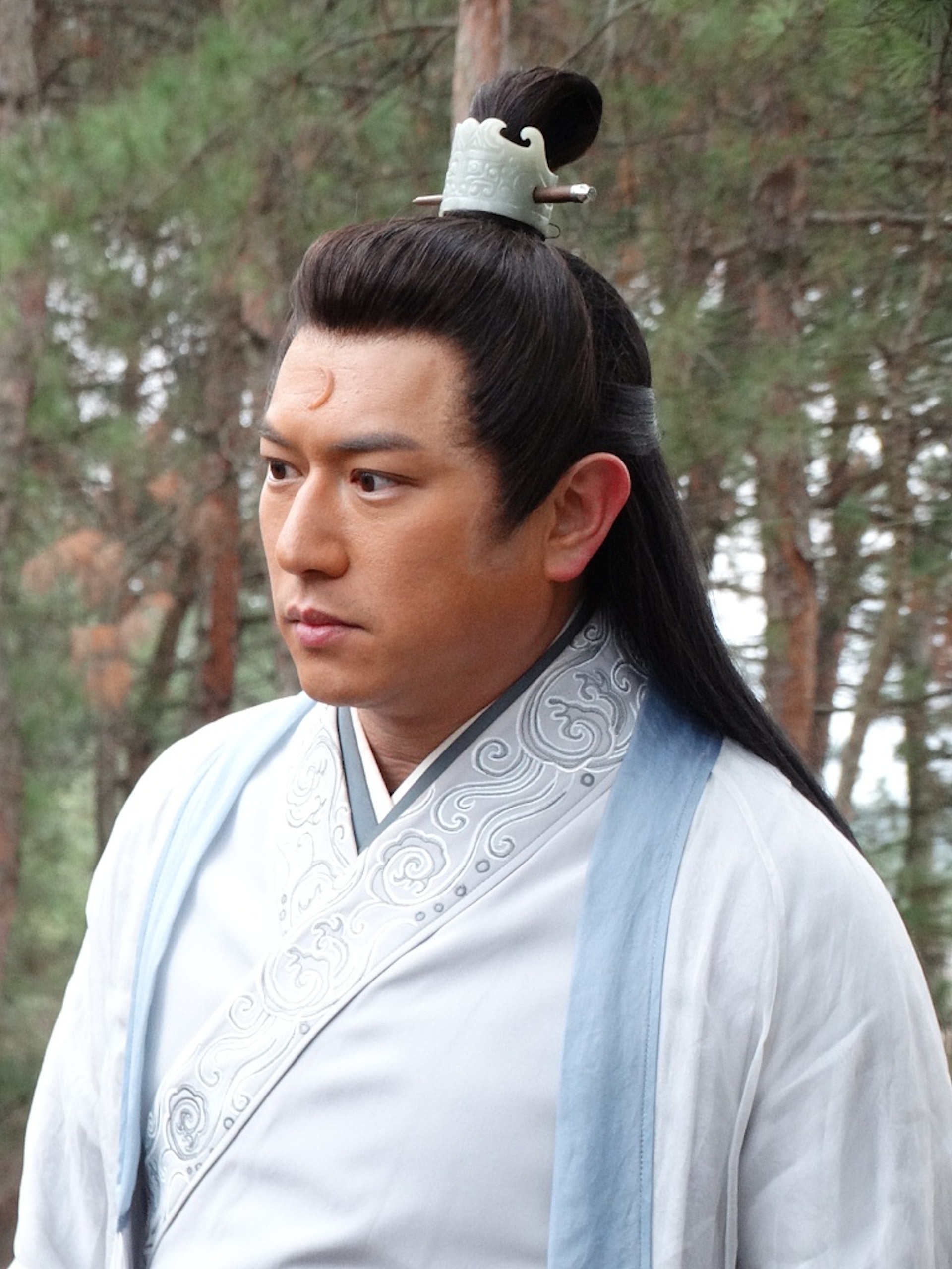 神隐4年爆肥“复出” 陈键锋获封最肥包青天