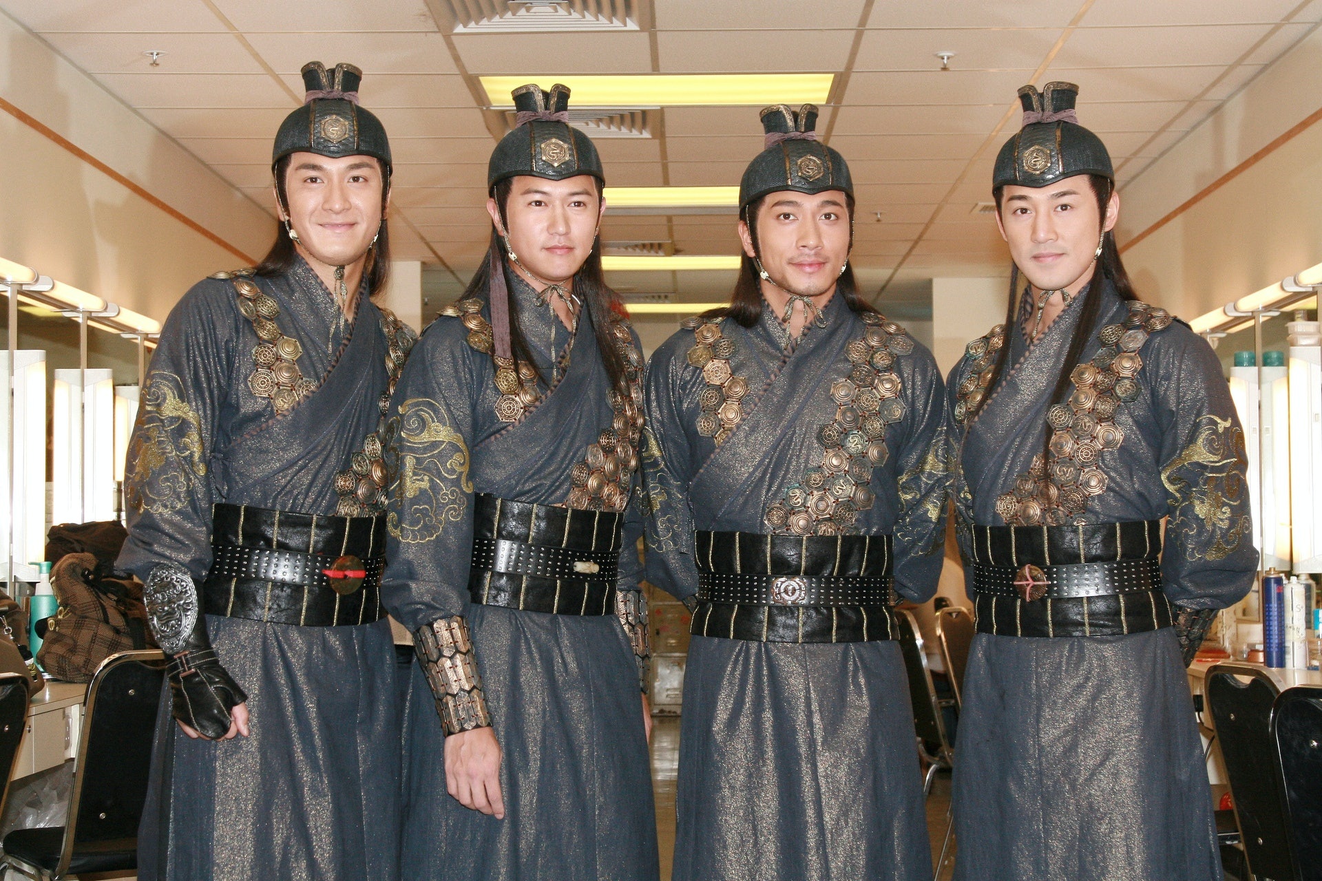 神隐4年爆肥“复出” 陈键锋获封最肥包青天