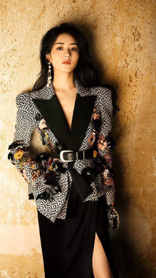 网传85花怀金主孩子与男星假结婚  赵丽颖被点名