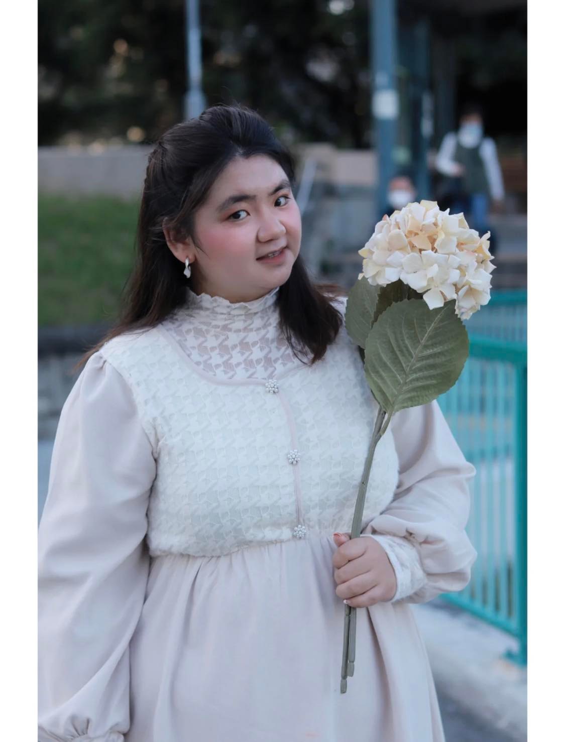 胡慧中女儿身材屡被酸 喊话肉肉女孩“勇敢做自己”