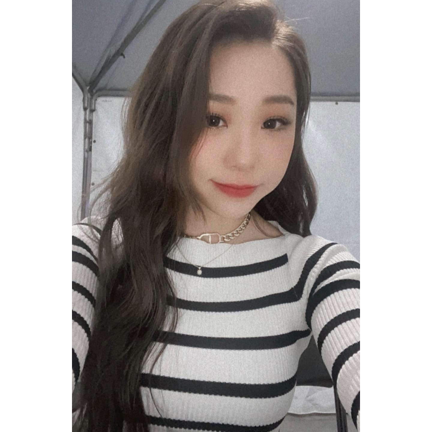 艾薇登纽约时代广场巨屏 想买机票赴美跟自己合照