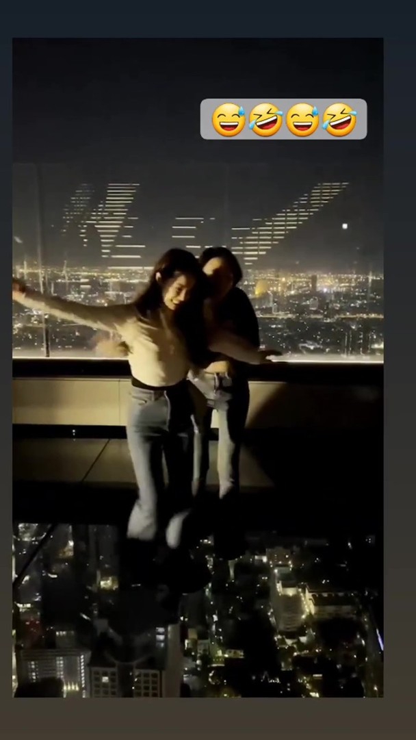 蔡依林登泰国高空景观台 踩透明地板吓到破音