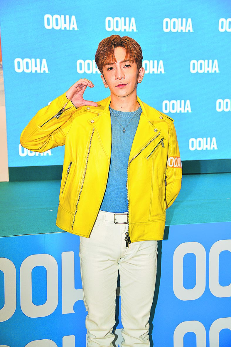 被抓包看低胸性感网美 吕爵安苦笑叹损友靠害