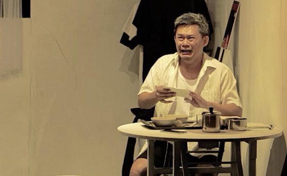 西北孤鸟/活在真空里喝心灵鸡汤的艺术家——《静声》剧评