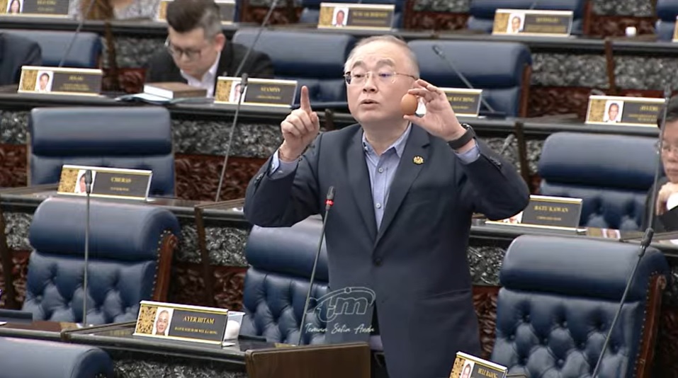 视频 | 魏家祥在国会秀3款鸡蛋·促政府尽快解决鸡蛋问题