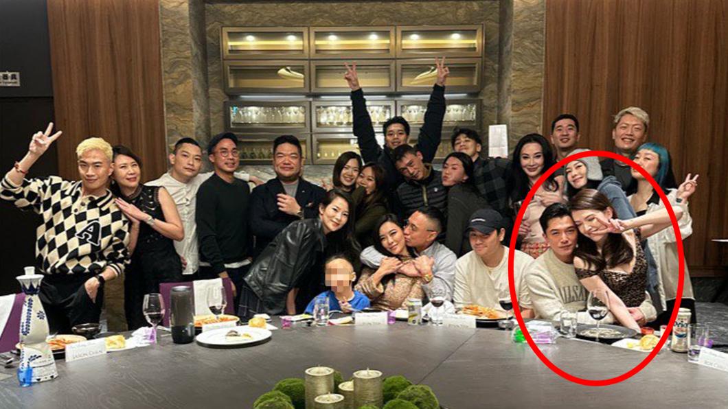 许玮甯低胸诱惑 邱泽背后环抱宣示主权