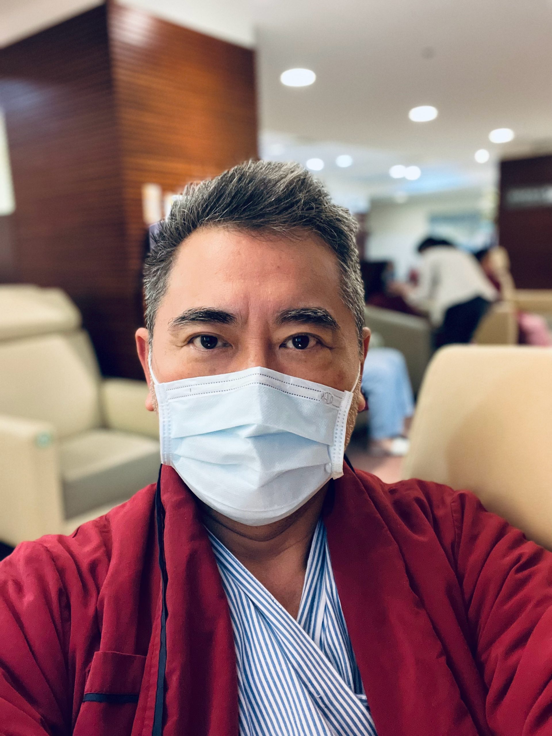 赵文瑄戴口罩化名做大肠镜 被麻醉师1句话笑喷