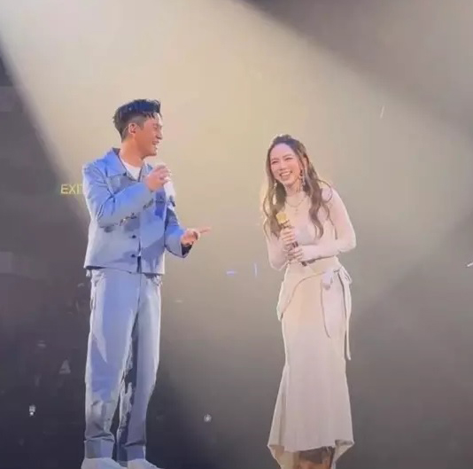 选唱陈奕迅《淘汰》 周兴哲被邓紫棋亏爆