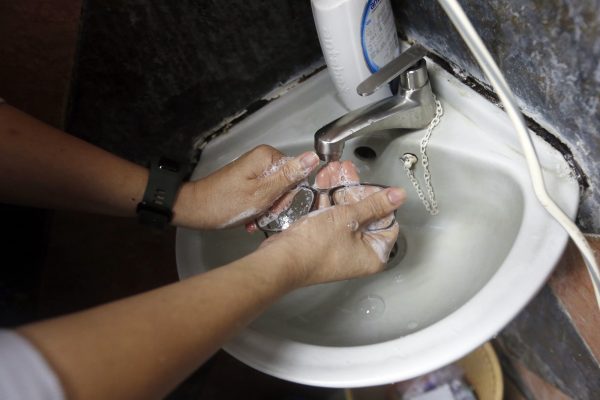 配上合适眼镜,老眼不再昏花