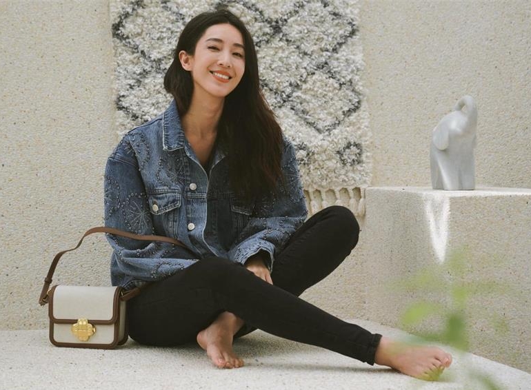 隋棠遭控恶邻全面反击 有录影证邻:歇斯底里捶门咆哮