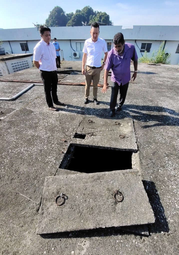 霹:封面主文/巴占新市镇排污问题 各造同意拟时间表解决