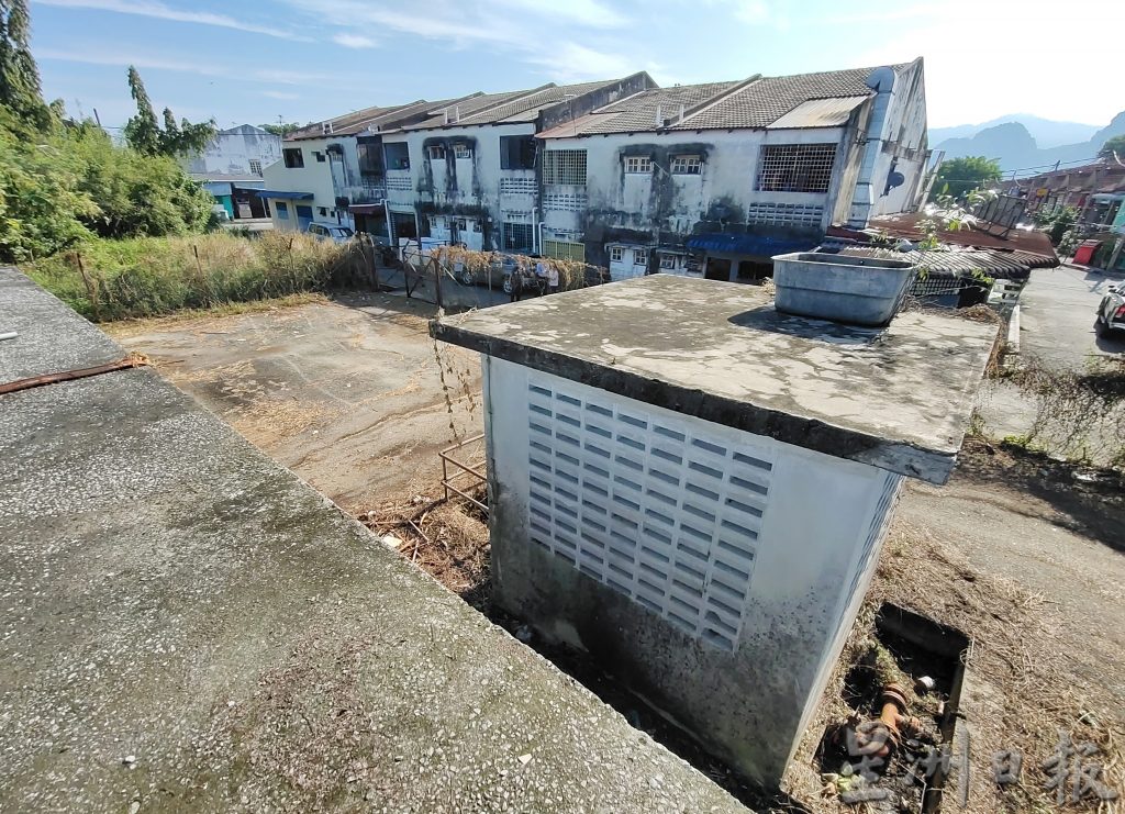 霹:封面主文/巴占新市镇排污问题 各造同意拟时间表解决