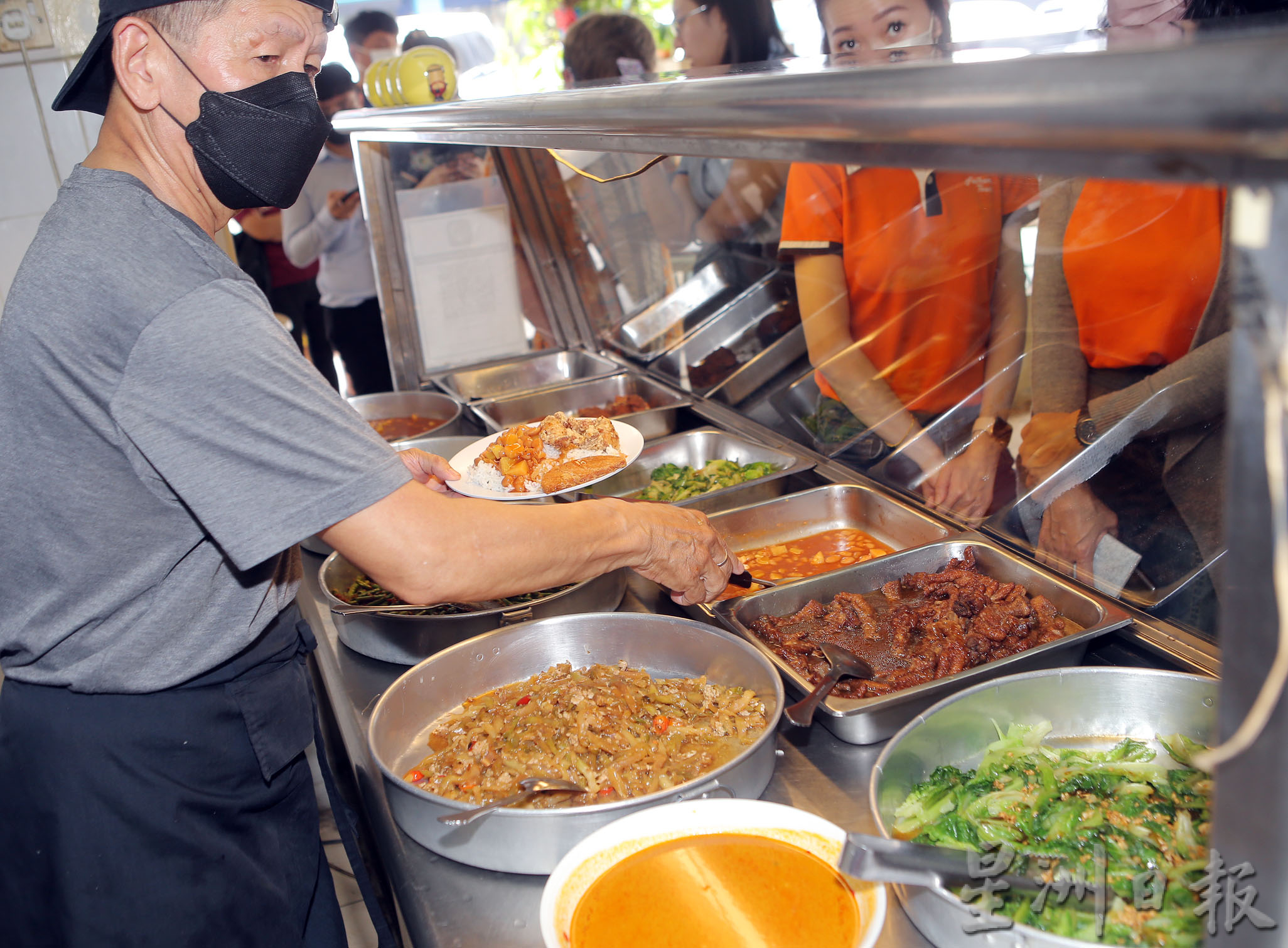 霹:封面主文/猪肉价格“涨涨不休” 熟食业者酝酿涨价