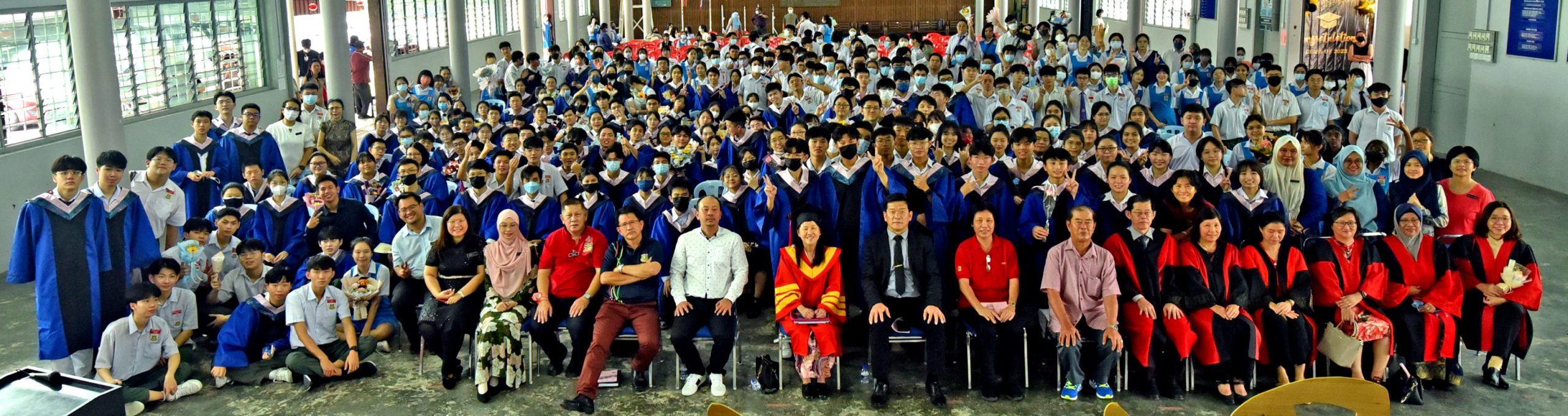 霹:预编学子头/南华华中毕业典礼