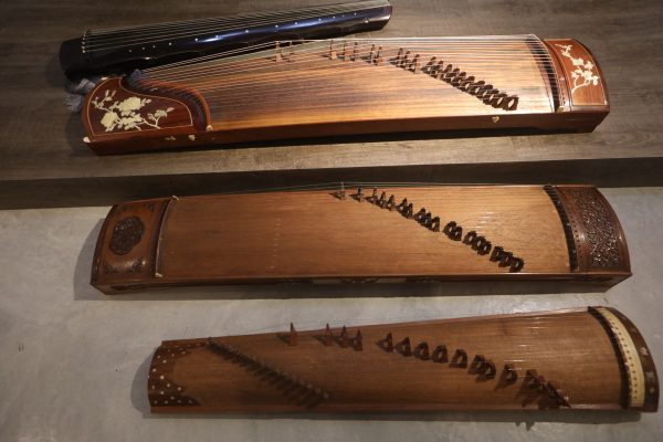 静下心来，好好感受古琴的韵味美