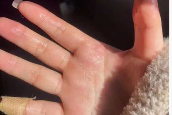 飞越西藏高空突下坠　乘客哭喊拿手机写遗书