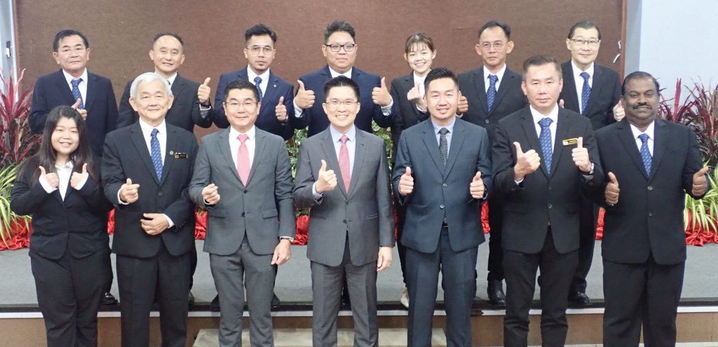 黄家和吁县市议员助提升地方政府素质与水平