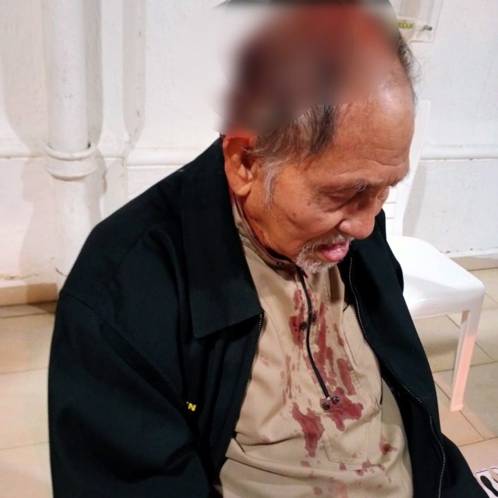 双弄前州议员到清真寺听布道,捐款突被发狂疯男殴伤