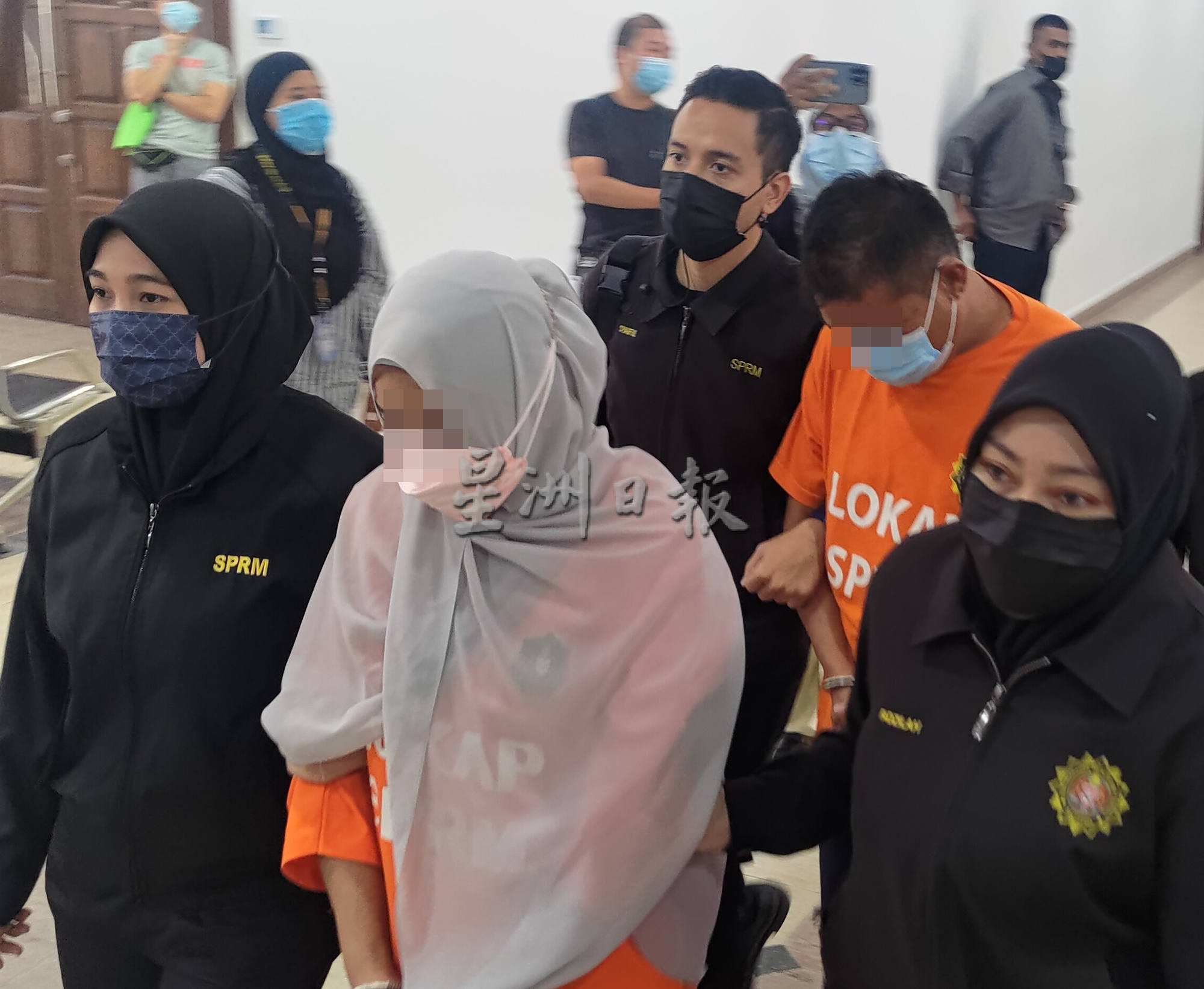 反贪会雷霆取缔贿赂海上作业，3政府机构9官员涉贪被捕