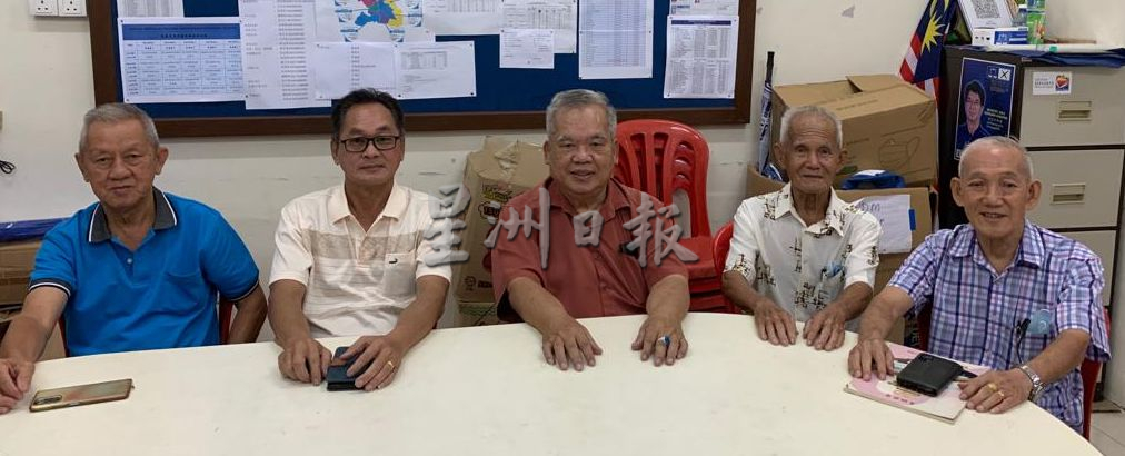 (古城封底主文)《乡镇情深》逢周一见报-马接峇鲁新村