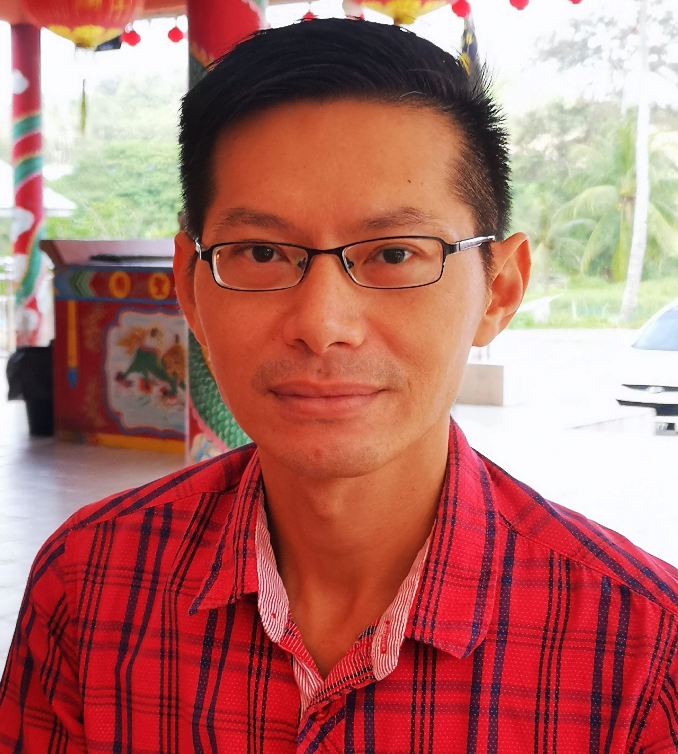 (古城封底主文)《庙堂之旅》新邦牙令逾百年老庙三圣庙 座主木轿单脚踩茶杯直立不倒 令人啧啧称奇