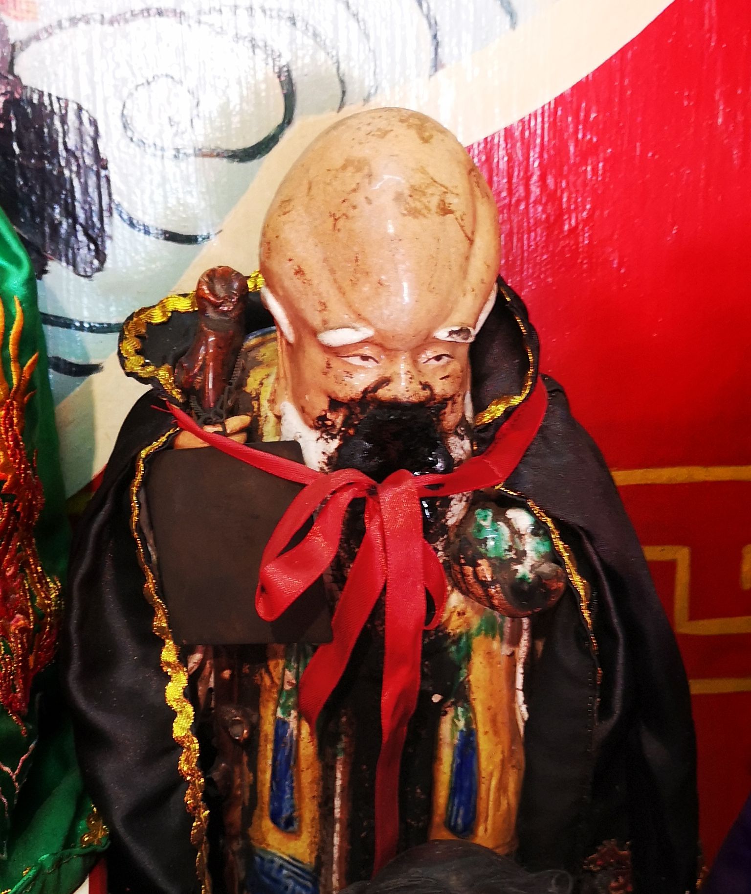 (古城封底主文)《庙堂之旅》新邦牙令逾百年老庙三圣庙 座主木轿单脚踩茶杯直立不倒 令人啧啧称奇