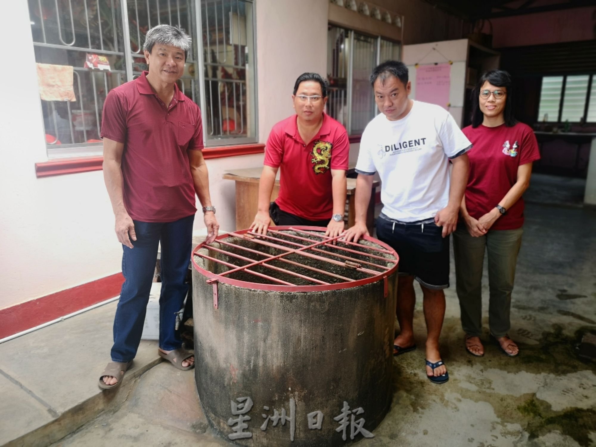 (古城封底主文)《庙堂之旅》班台柏林明金安庙团结镇民 座主田都元帅护祐全镇