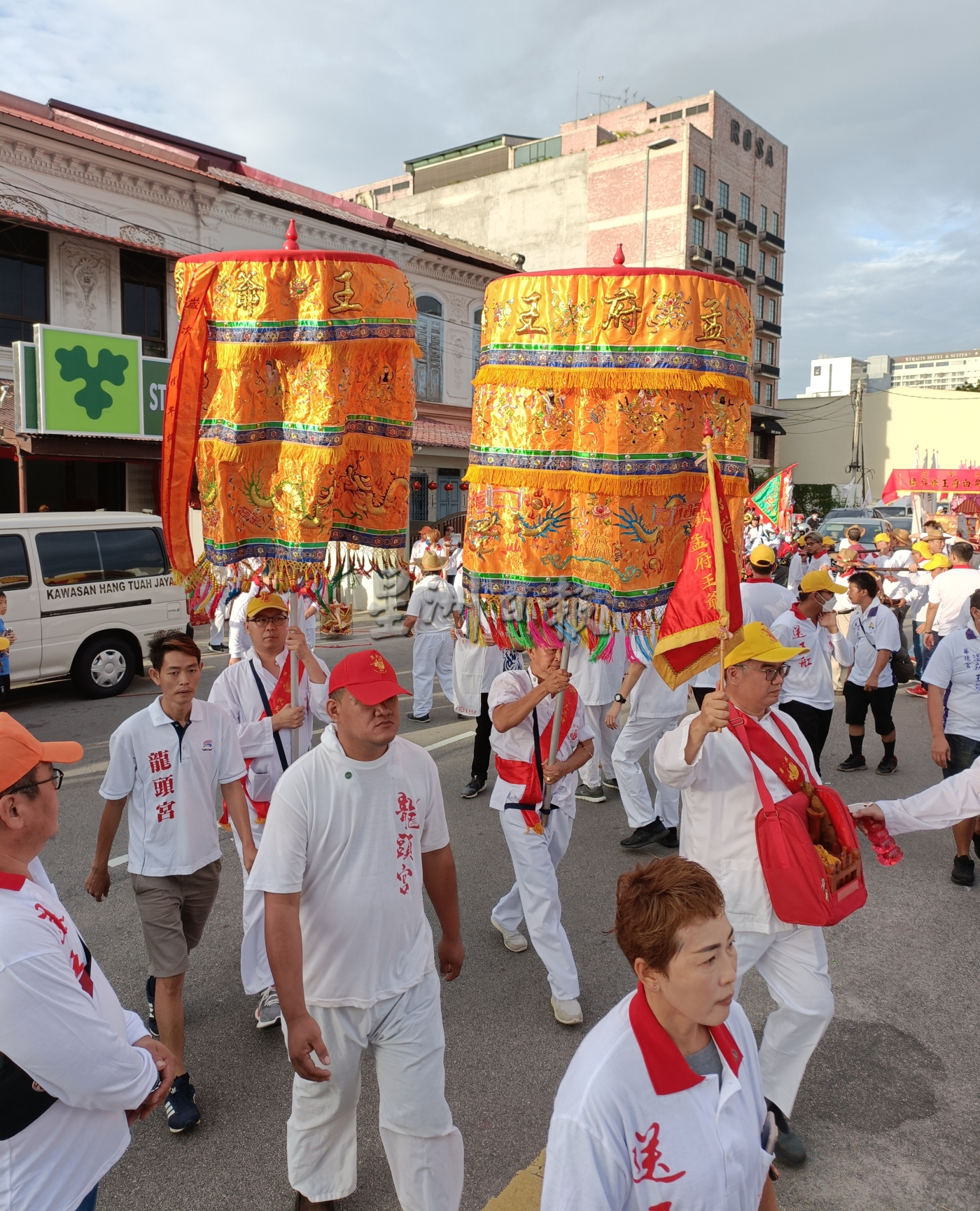 （古城封底主文）勇全殿王爷出游巡境 场面热闹