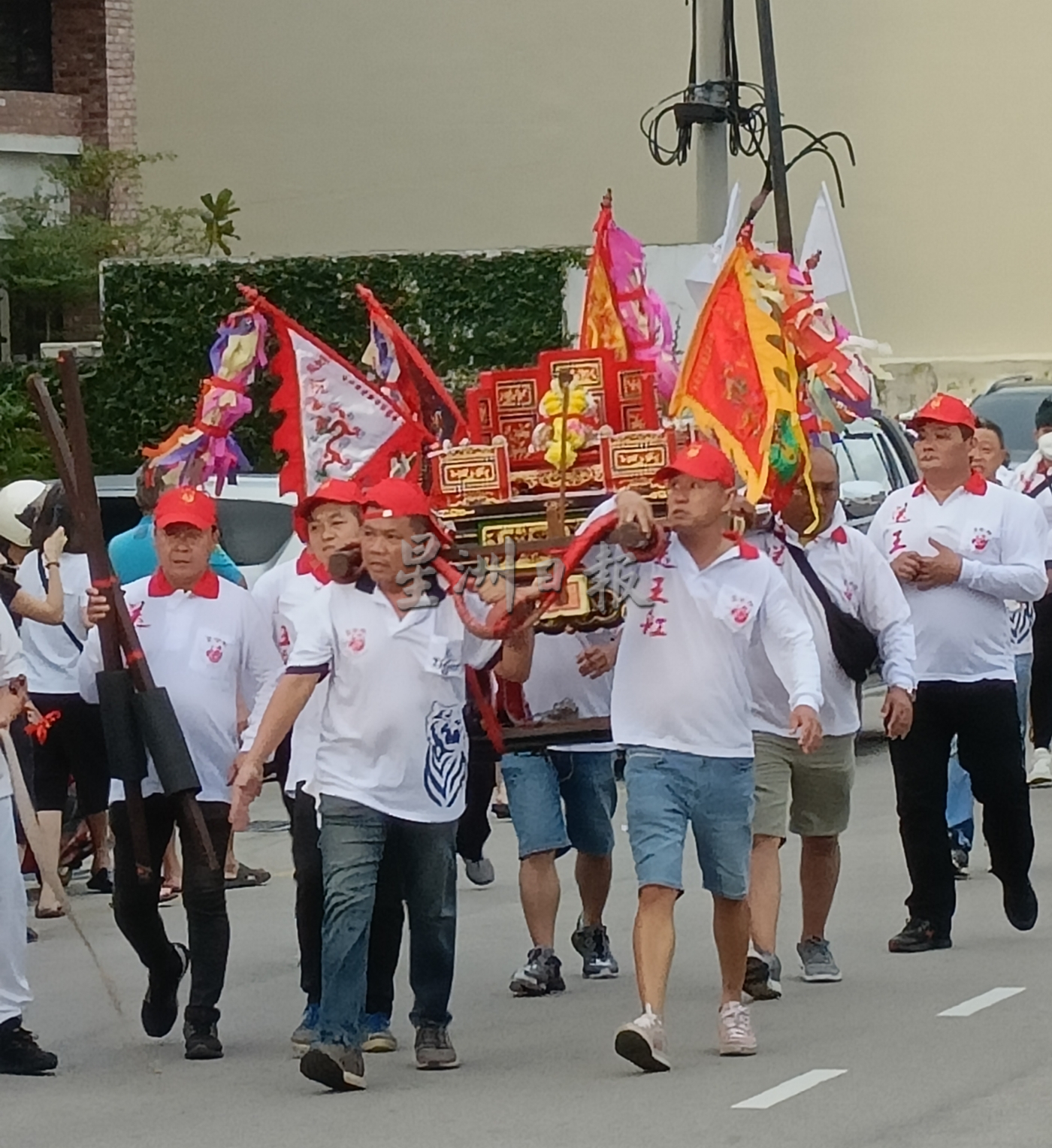 （古城封底主文）勇全殿王爷出游巡境 场面热闹