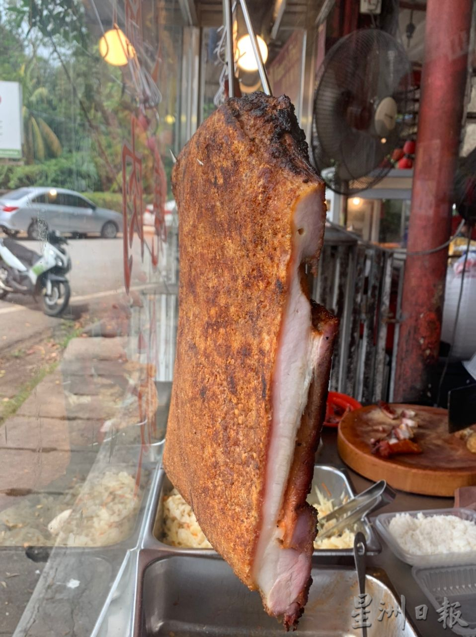 （古城封面主文）猪肉价格影响饮食业 小贩促政府关注猪肉价