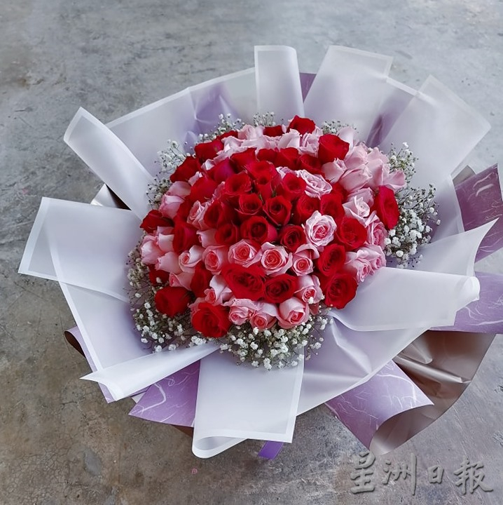 (古城封面主文)花商线上线下齐发力,情人节花束订单踊跃