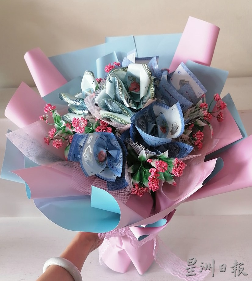 （古城封面主文）花商线上线下齐发力，情人节花束订单踊跃