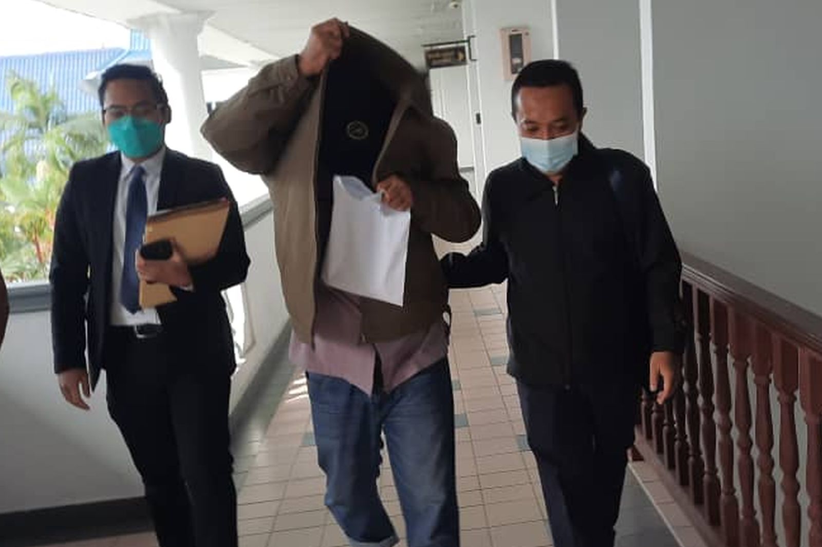 (古城版)商人被控9项控状,涉嫌欺骗社险补贴