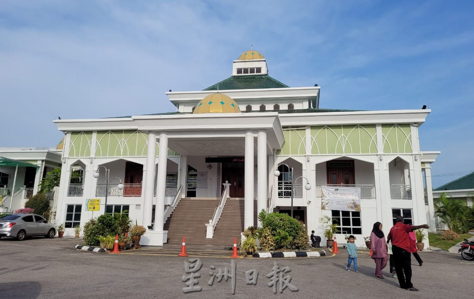 （古城第三版主文）武吉峇汝Al-Ehsan百年清真寺开放日　各族走入清真寺了解伊斯兰