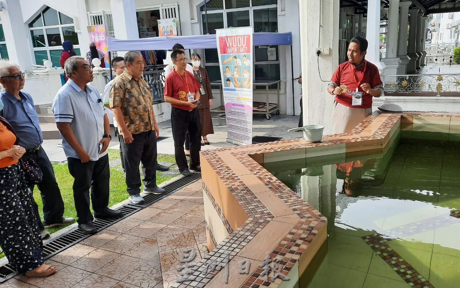 （古城第三版主文）武吉峇汝Al-Ehsan百年清真寺开放日　各族走入清真寺了解伊斯兰