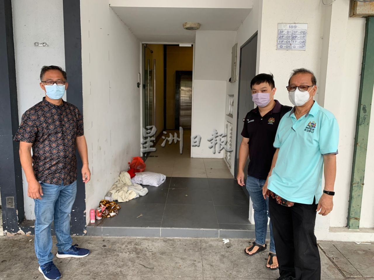 (古城第三版主文)武牙拉也班底流浪汉吸毒者出没 商家忧治安及形象