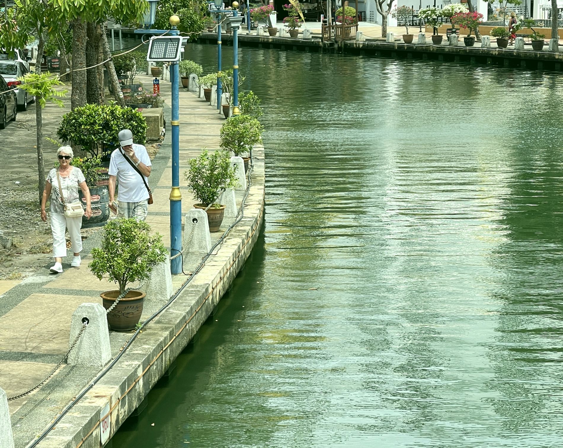 （古城第二版主文）绿油油的甲河！