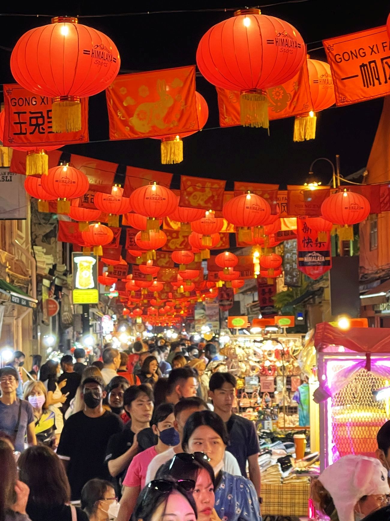 （古城第二版主文）鸡场街春节有望破100万人次游览大关