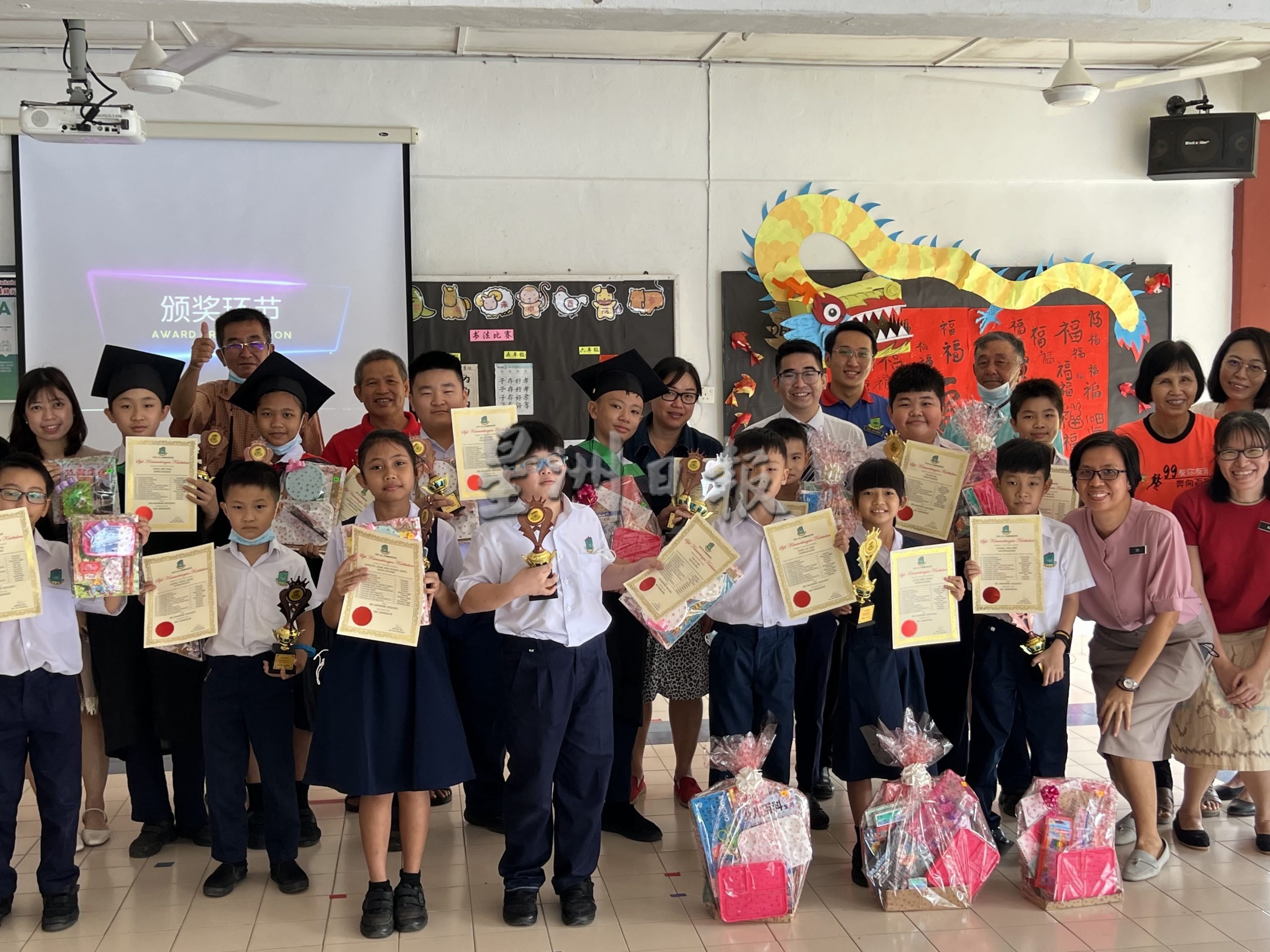 (古城第六版主文)甘文路华小新学年迎来一名一年级新生