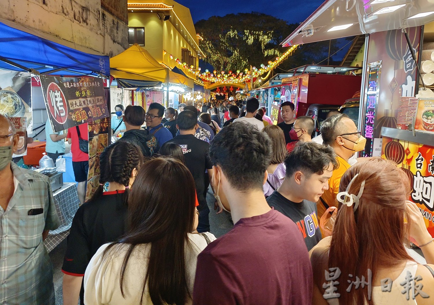(大北马)亚罗士打斗母宫首次在农历新年期间举办新春活动,首日晚上吸引逾5000人次到来“闹爆元宵”!